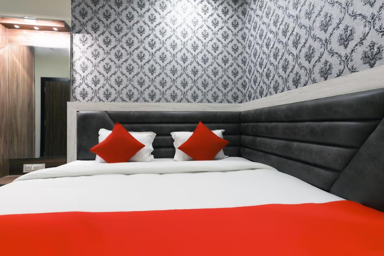 Отель Oyo 60577 Sukhmani Residency Индаур Экстерьер фото