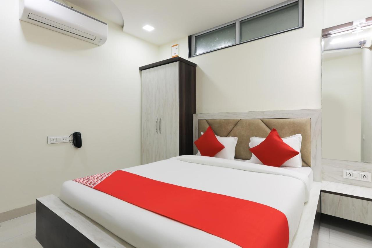 Отель Oyo 60577 Sukhmani Residency Индаур Экстерьер фото